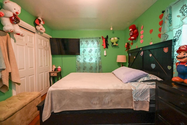 1911 Elizabeth Ave, North Chicago, IL 60064 - bedroom featuring a closet