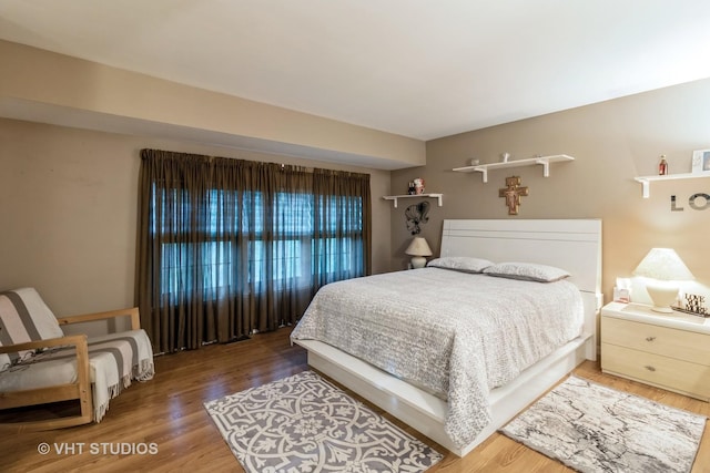 772 Red Oak Dr, Bartlett, IL 60103 - bedroom with wood finished floors