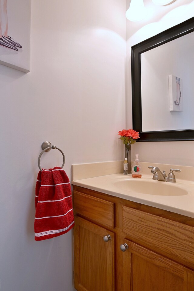 2209 Beaumont Ct, Aurora, IL 60502 - bathroom featuring vanity