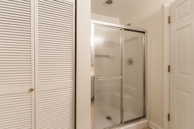 3113 Turnberry Rd, Saint Charles, IL 60174 - full bathroom featuring a stall shower and baseboards