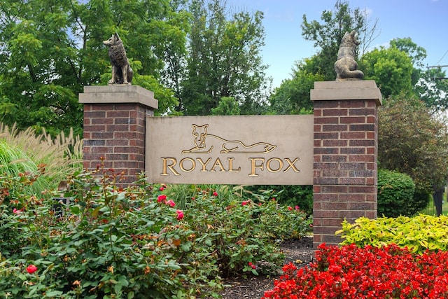 3113 Turnberry Rd, Saint Charles, IL 60174 - view of community sign