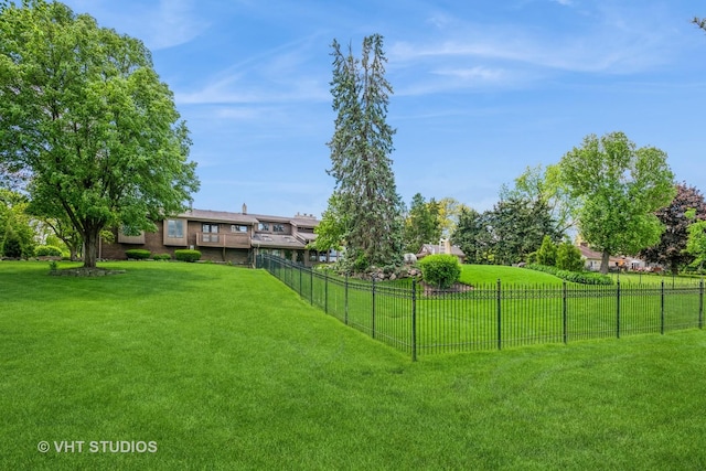 30W010 Smith Rd, West Chicago, IL 60185 - photo 7