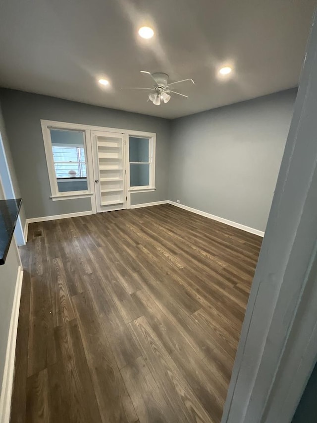 7449 S Bennett Ave, Chicago, IL 60649 - photo 6