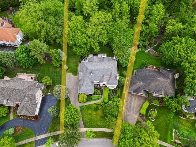 160 Circle Ridge Dr, Burr Ridge, IL 60527 - photo 2