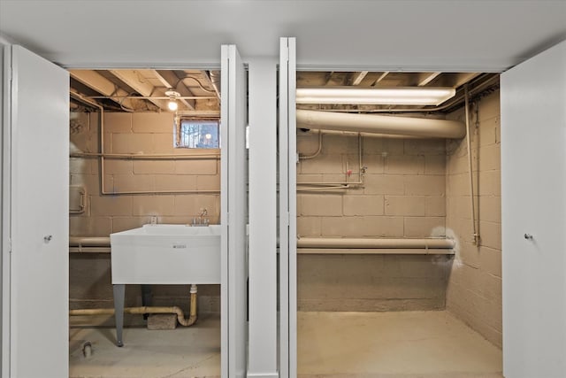 1416 3rd St, Winthrop Harbor, IL 60096 - basement featuring a sink