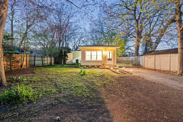1416 3rd St, Winthrop Harbor, IL 60096 - view of yard featuring driveway and fence