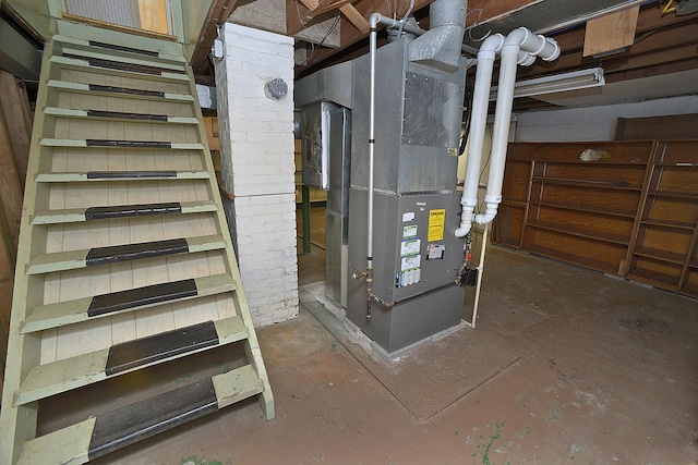 122 W Allen St, Ottawa, IL 61350 - utilities with heating unit