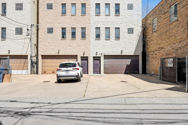 view of front of home featuring an attached garage and driveway