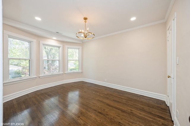 605 Home Ave, Oak Park, IL 60304 - empty room featuring a chandelier, baseboards, dark wood-style flooring, ornamental molding, and recessed lighting