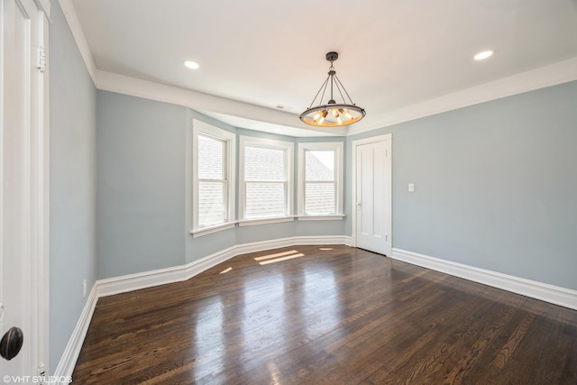 605 Home Ave, Oak Park, IL 60304 - empty room with a chandelier, dark wood-style floors, baseboards, and recessed lighting