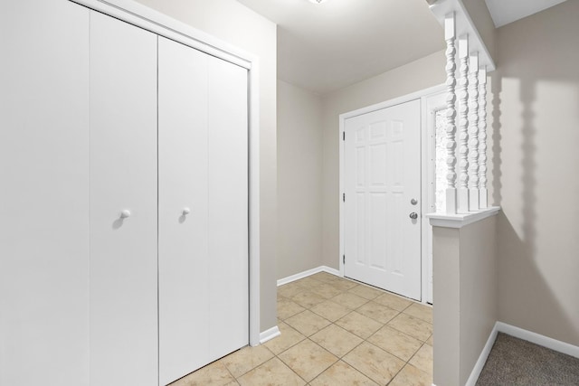 15252 Larkspur Ln, Orland Park, IL 60462 - entryway with baseboards