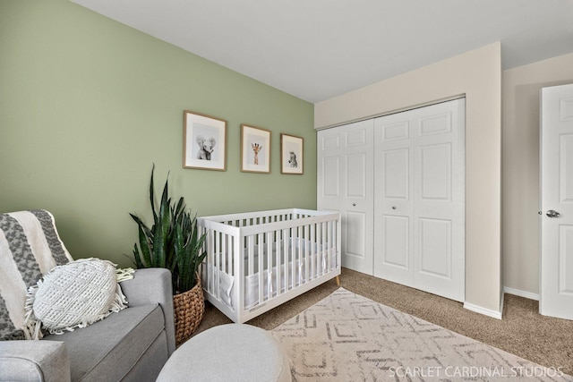 315 Churchill Ln, Aurora, IL 60504 - carpeted bedroom featuring a closet and baseboards