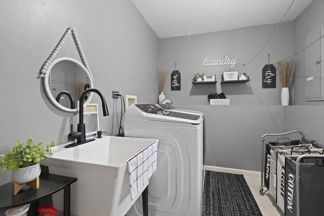 laundry room with washing machine and dryer