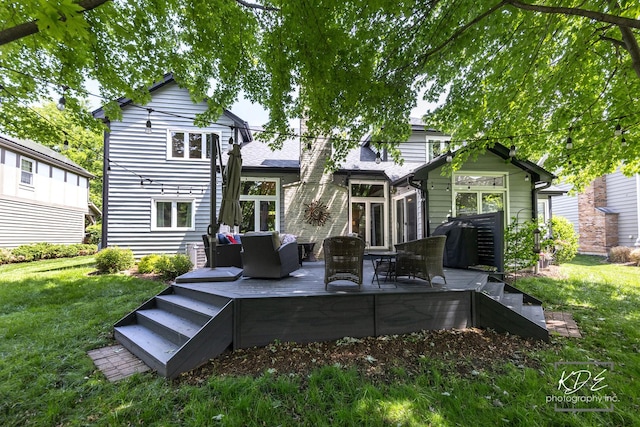 480 De Lasalle Ave, Naperville, IL 60565 - back of house featuring a deck and a yard