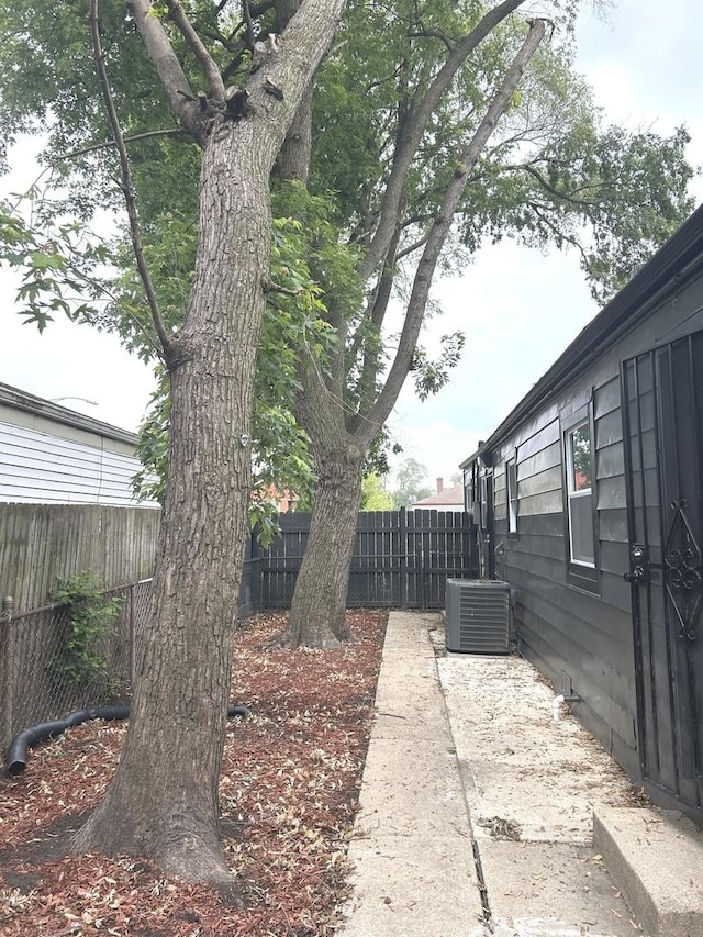12509 S Bishop St, Calumet Park, IL 60827 - view of fenced backyard
