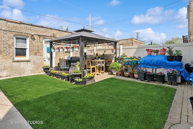 5814 N Campbell Ave, Chicago, IL 60659 - fenced backyard with a gazebo