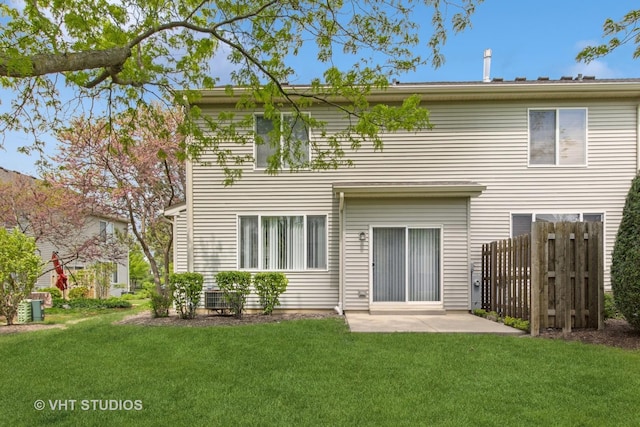 667 W Jonathan Dr, Round Lake, IL 60073 - back of house with a patio