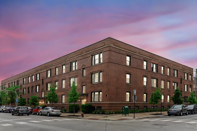 2941 N Sheffield Ave Unit 1, Chicago, IL 60657 - photo 1