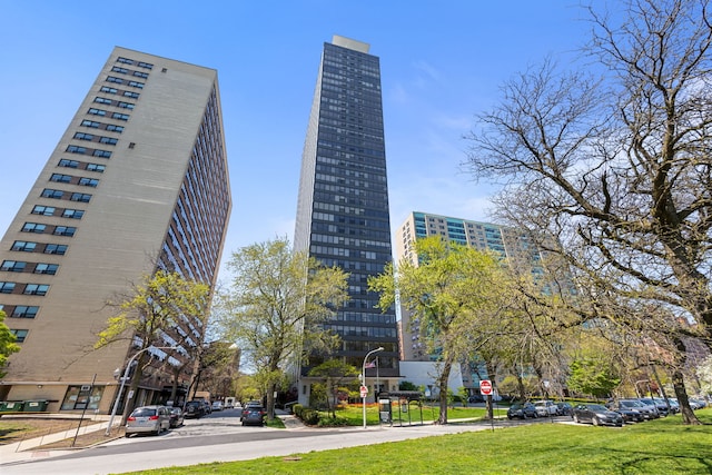 view of property featuring a city view