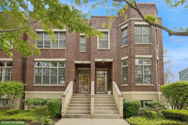 209 S Evergreen Ave, Arlington Heights, IL 60005 - view of front of home with brick siding