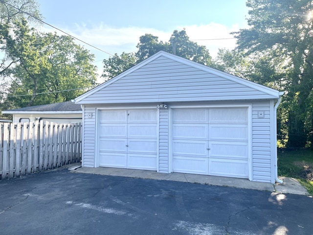 3816 N Washington St, Westmont, IL 60559 - view of detached garage