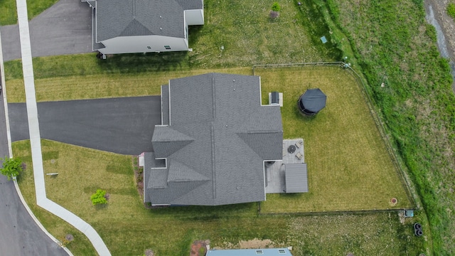 aerial view of property and surrounding area