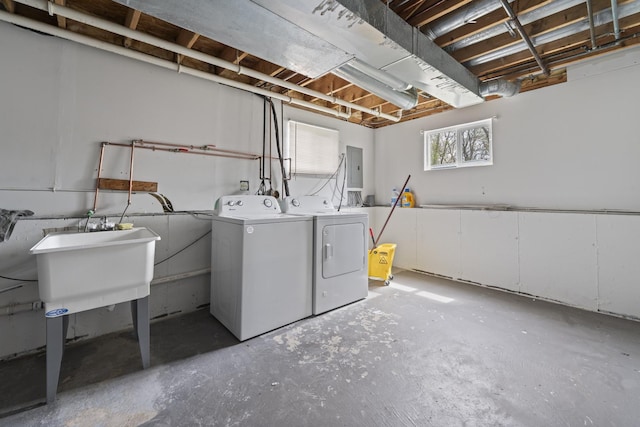 16215 S Trumbull Ave S, Markham, IL 60428 - laundry room with washing machine and clothes dryer and electric panel