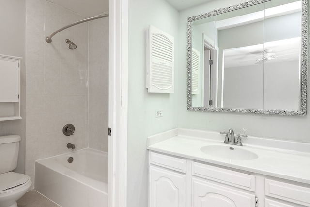 1116 N Old Fence Rd, Addison, IL 60101 - full bath featuring vanity and  shower combination
