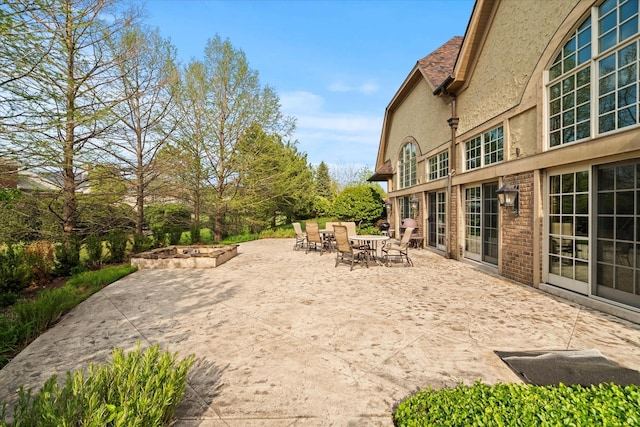 137 Singletree Rd, Orland Park, IL 60467 - view of patio featuring outdoor dining area