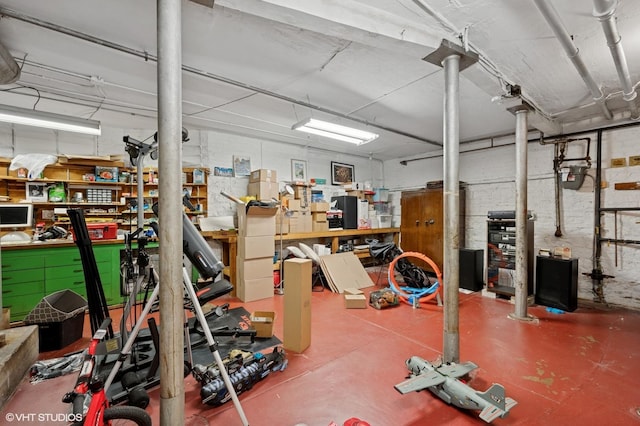 6329 N Hermitage Ave, Chicago, IL 60660 - view of garage