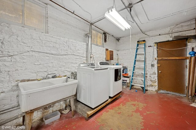 6329 N Hermitage Ave, Chicago, IL 60660 - unfinished below grade area with independent washer and dryer and a sink