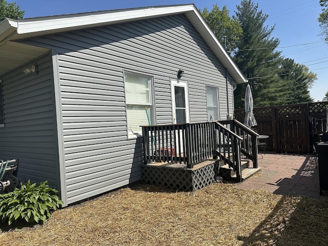210 W S St, Sheffield, IL 61361 - view of side of property featuring fence