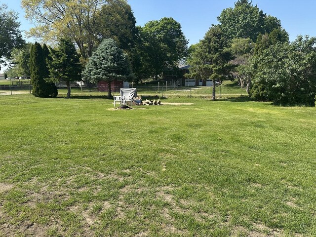 210 W S St, Sheffield, IL 61361 - view of property's community