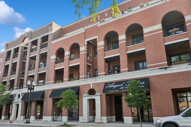 4727 N Clark St Unit 2S, Chicago, IL 60640 - view of apartment building / complex