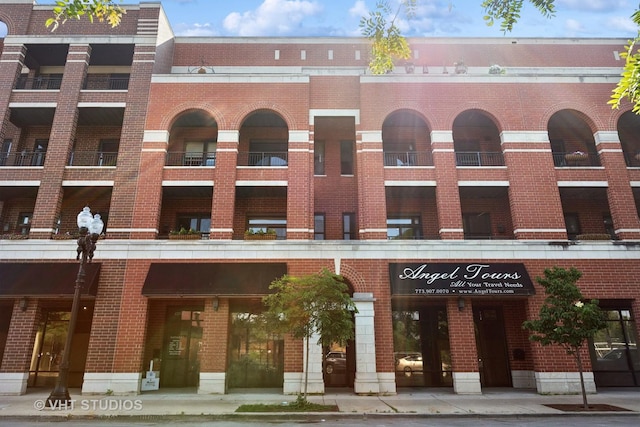 4727 N Clark St Unit 2S, Chicago, IL 60640 - view of apartment building / complex