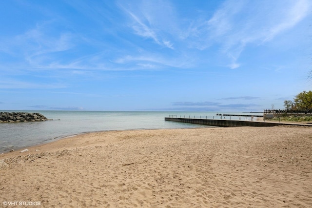 1225 W Jarvis Ave Unit 3, Chicago, IL 60626 - water view with local beach