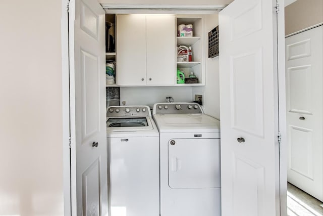 1479 N Denton Ave, Palatine, IL 60067 - laundry area featuring cabinet space and independent washer and dryer