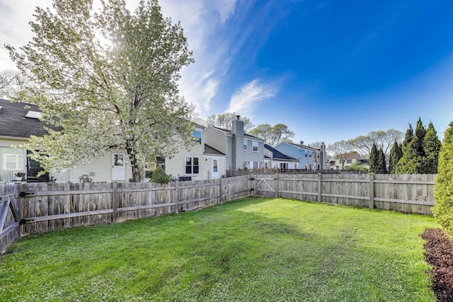 1479 N Denton Ave, Palatine, IL 60067 - view of yard featuring a residential view