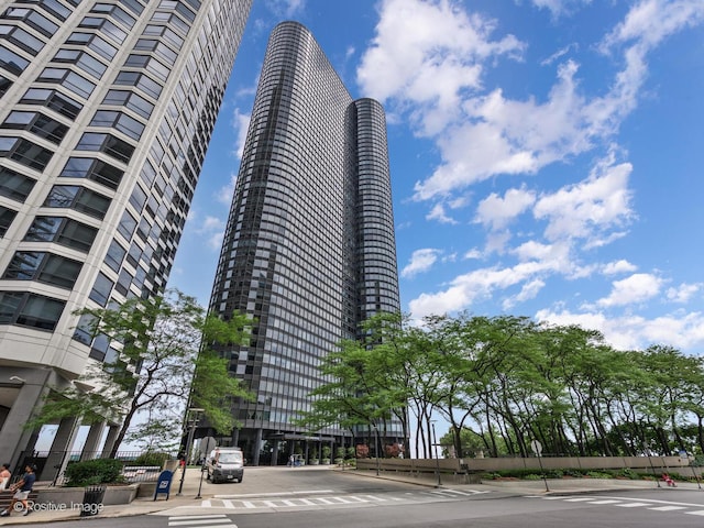 155 N Harbor Dr Unit 2011, Chicago, IL 60601 - view of building exterior