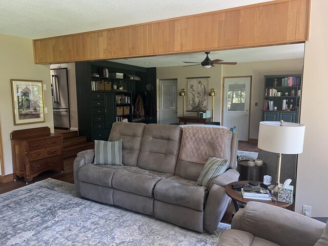 2493 W Mud Creek Rd, Mount Morris, IL 61054 - living area featuring ceiling fan and wood finished floors