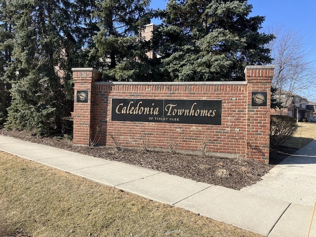 9423 Caledonia Dr, Tinley Park, IL 60487 - view of community / neighborhood sign