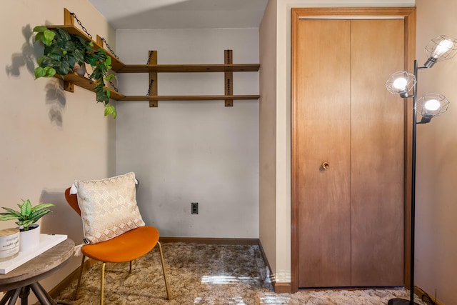 sitting room with baseboards