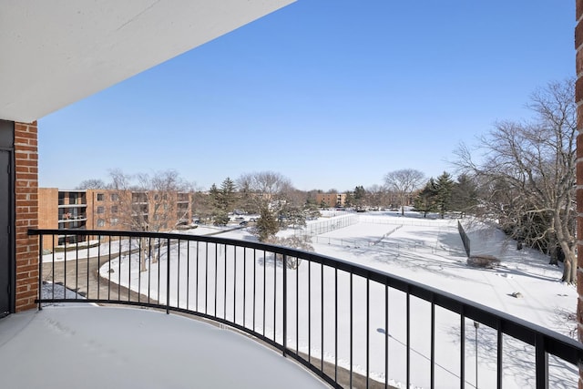 1415 E Central Rd Unit 421C, Arlington Heights, IL 60005 - view of snow covered back of property