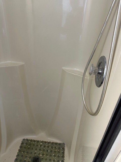 3806 Juniper Ave, Joliet, IL 60431 - bathroom view of a shower