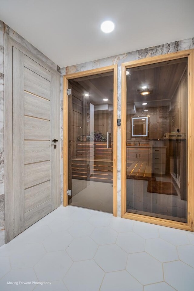 1770 Oxford Dr, Mundelein, IL 60060 - interior space