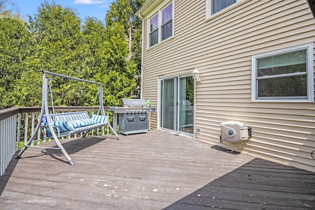 1770 Oxford Dr, Mundelein, IL 60060 - wooden terrace with grilling area