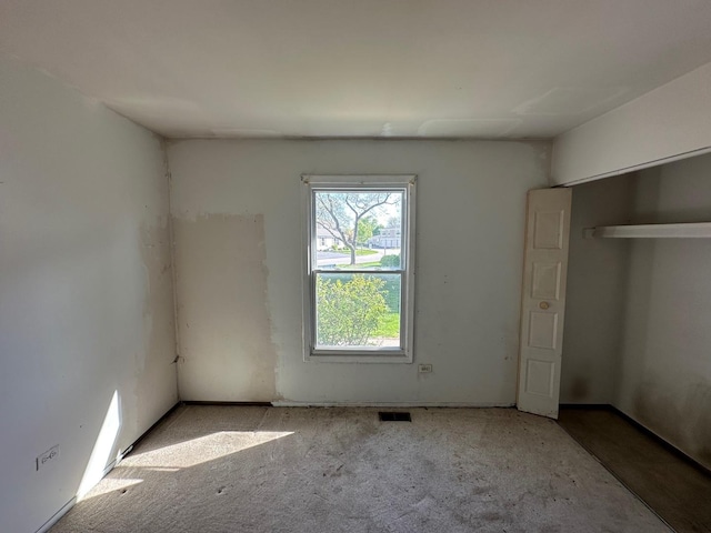 1118 Hampton Hbr Unit 1118, Schaumburg, IL 60193 - unfurnished bedroom with carpet floors