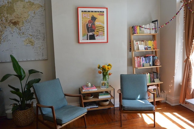 2232 W Homer St, Chicago, IL 60647 - sitting room with hardwood / wood-style floors