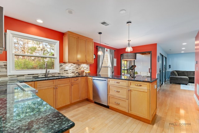 5538 Prairiemoor Ln, Long Grove, IL 60047 - kitchen with a sink, dishwasher, a peninsula, light wood-style flooring, and recessed lighting