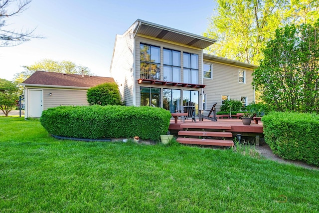 5538 Prairiemoor Ln, Long Grove, IL 60047 - back of house with a deck and a yard